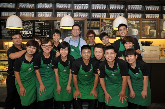 áo thun quán cafe màu xanh lá